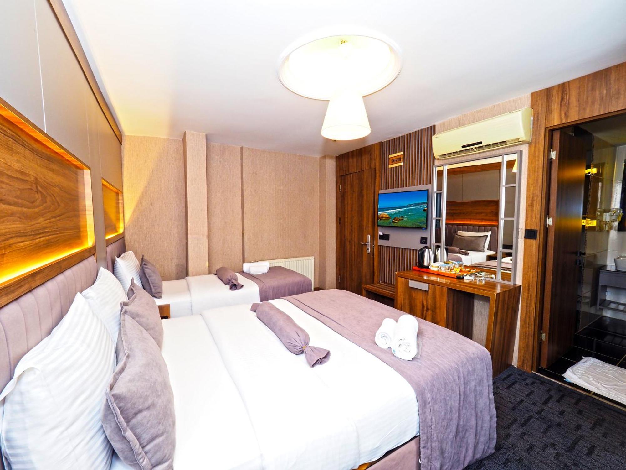 Otel House Old Town 2*