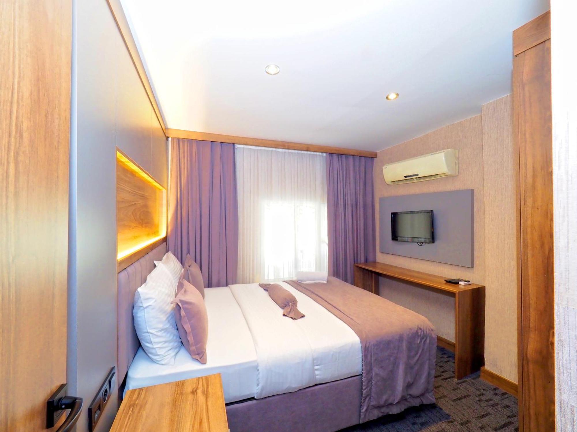 House Old Town Otel